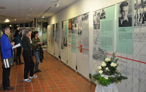 Ausstellungseröffnung im Rathaus Winnenden, 2013